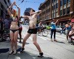 Photographer Jeremy Dwyer-Lindgren snapped these shots from Seattle’s Pride Parade Sunday.