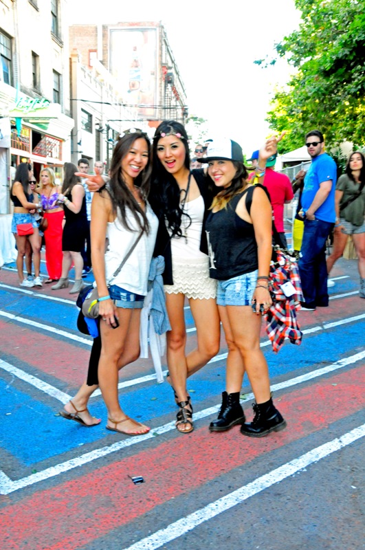 Chalk artwork by Kathleen Warren and Jon Gentry (Urban ArtWorks and goCstudio)