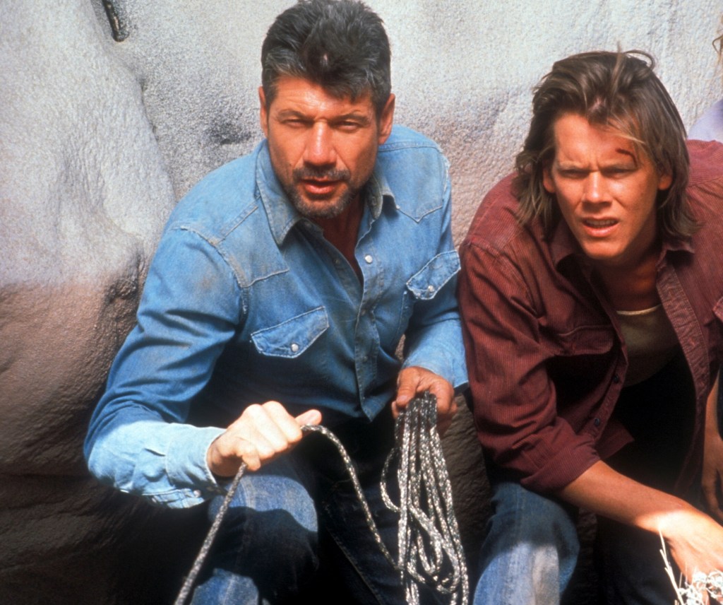 Ward (left) and Bacon go fishin' for graboids.Universal