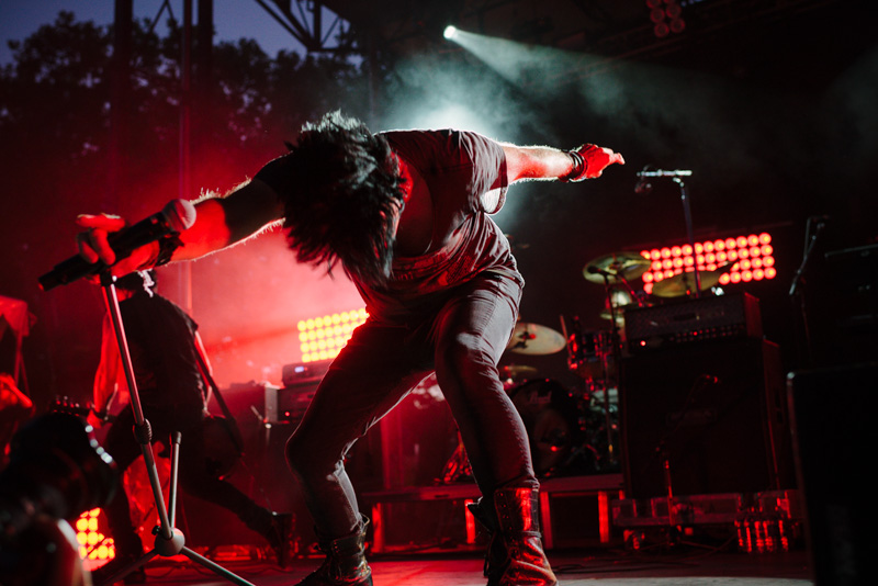 Gary Numan’s heavy industrial synth set showed that the rocker is far more than his classic hit “Cars”.