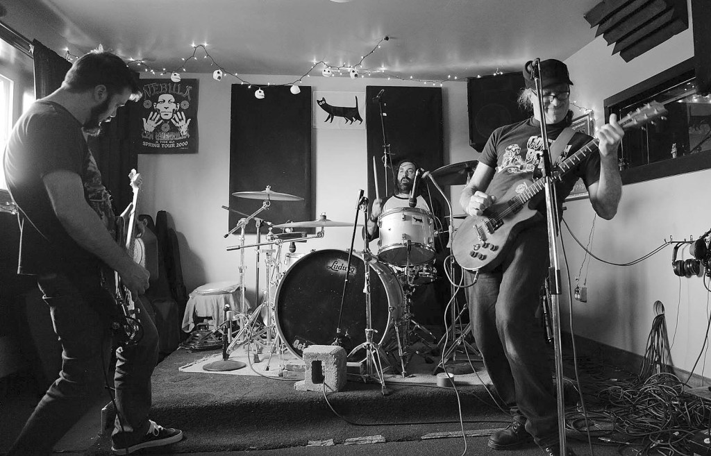 Endino with Sam MacDonald on bass and Johnny G on drums.