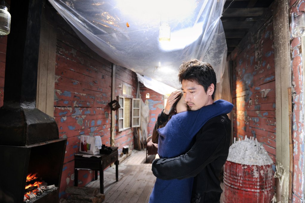 Chao offers consolation for Gao's Lanqiu, but with a hidden agenda.Shengkai Film/Level Film