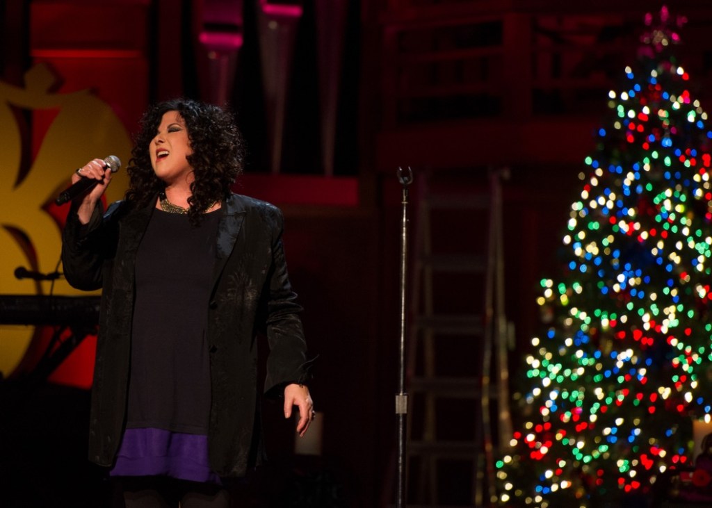 A sold out Benaroya Hall welcomed Seattle’s very own Ann and Nancy