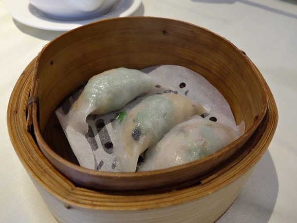 Crab meat with pork and vegetables