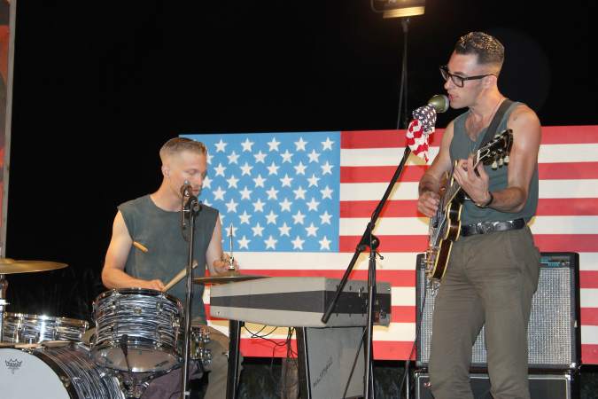 Iska Dhaaf play Neumos tonight.