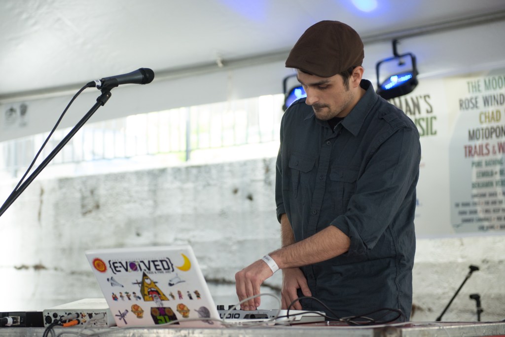 DJs aren't my forte, but I'm always down for a performer instead of someone just sitting idly behind a laptop; Amerigo Gazeway did just that.