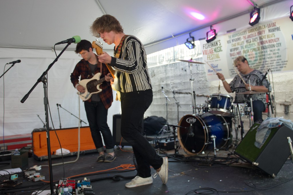 Even though I'd just seen them at EMP's SoundOFF! where they were runners up, I just had to catch Fauna Shade's set.