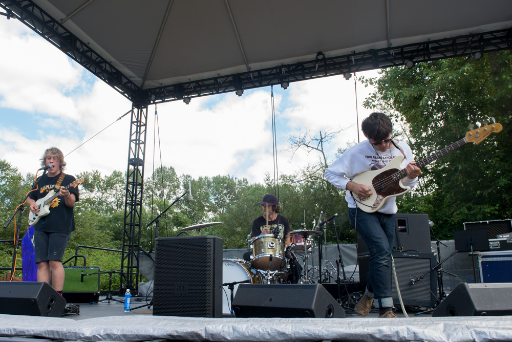 Fauna Shade started out the early portion of Saturday's Timber Fest lineup