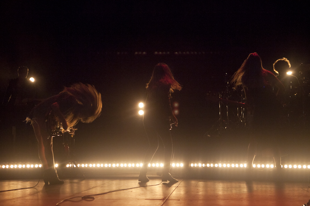 Haim rocks out but keeps the atmosphere fun and light. Photo by Anna Erickson