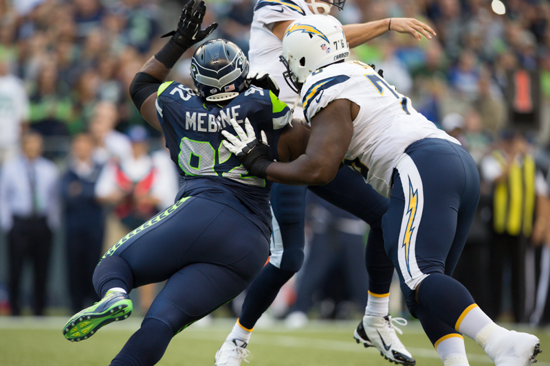3) Defense kept the pressure up. The Hawks put up 5 sacks, for 27 yards of loss.