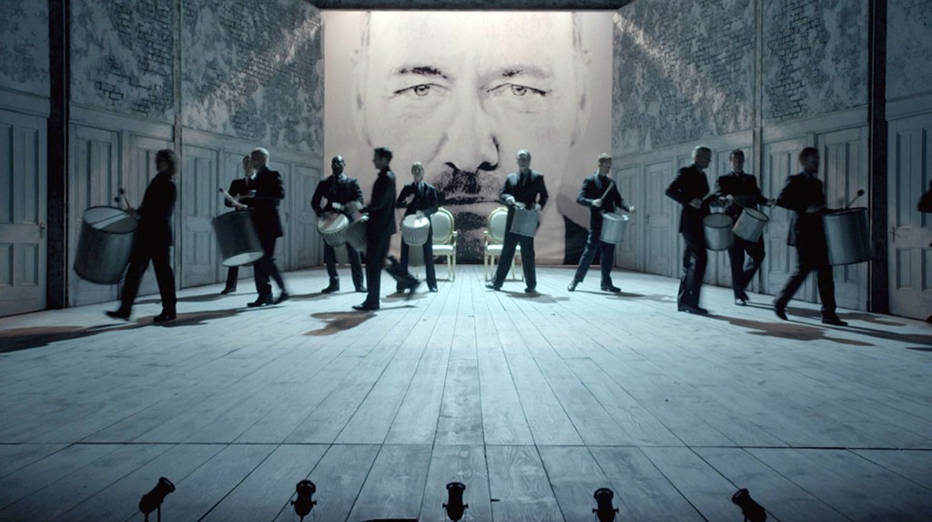 Who's your ruler? Spacey and company.kevinspacey.com