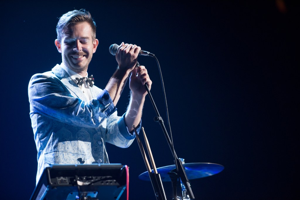 Fun poppy band Bright Light Bright Light opened up for Elton creating an air of lightness and excitement in prep for the man himself.