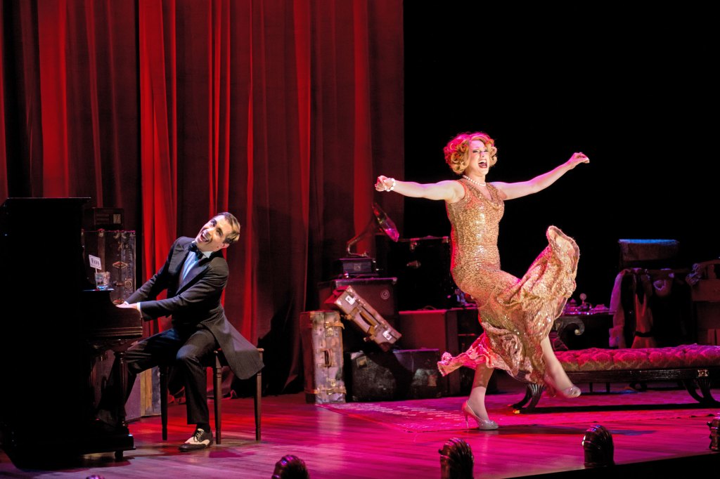 Unfrozen entertainers Hoffer (left) and Andriessen. Photo by Nate Waters