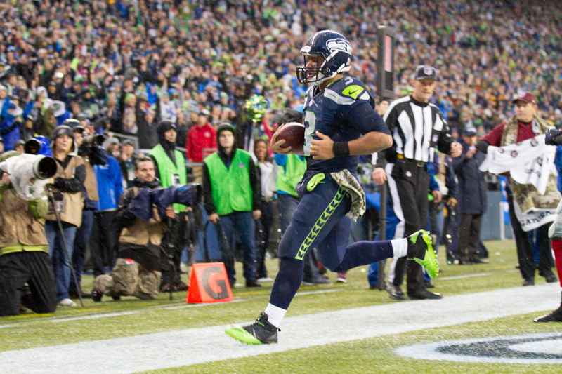 Russell Wilson runs into the end zone for a touchdown in the fourth quarter.