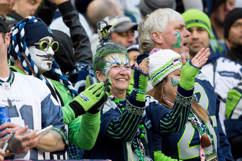 Seattle fans cheer the team on in the third quarter.