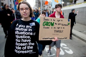  Photo by Jeremy Dwyer-Lindgren Thousands gathered peacefully in Seattle streets Monday both
