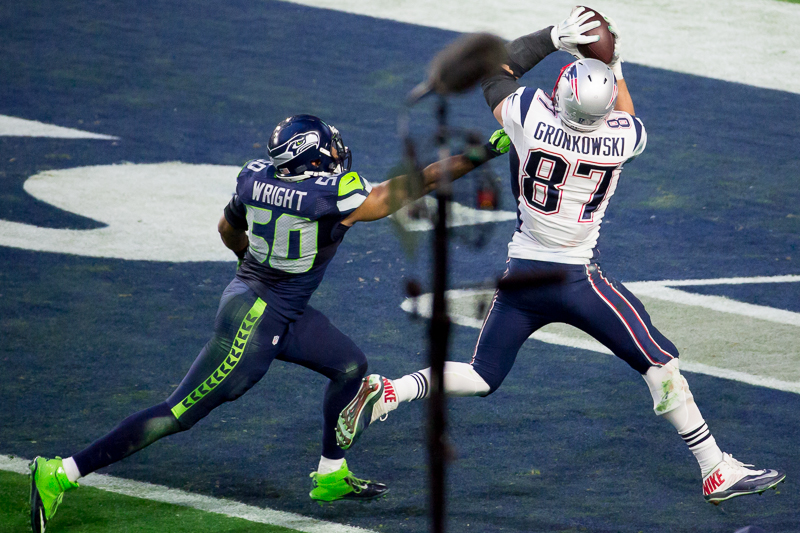 Patriot tight end Rob Gronkowski catches a touchdown.