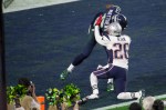 Chris Matthews comes up with a touchown in the first half for Seattle.