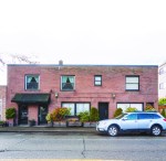 The front of the Beachwood Apartments in West Seattle.