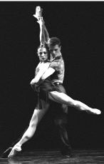 Kaori Nakamura and Olivier Wevers delineate their space.