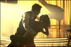 Julia treats Garr to a dip.