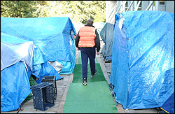 Tent City 4: For now, Temple B'Nai Torah is home.