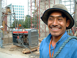 They don't call Octaviano Simón “El Guapo” for nothing.