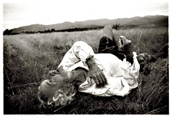 Carb&oacute; pursues his weather-beaten dreams.