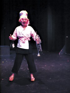 Clown while you can: Sachie Mikawa at Freeholds Studio Series 2007.