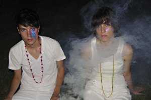 Telepathe: So sparkly, and yet so serious.