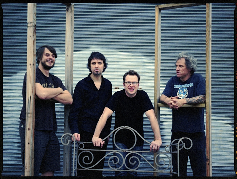 Garage A Trois: One filthy foursome.