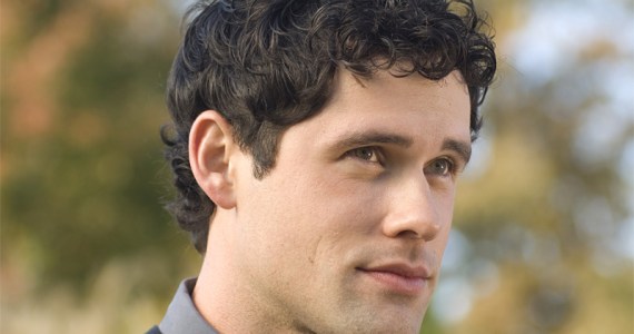 Hollingsworth is among the cons next door.