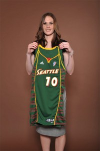 Meet Alison Lacey, the Storm's new Aussie hottie.