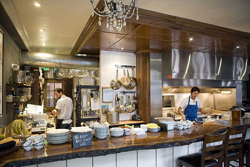La B&ecirc;te owners Aleks Dimitrijevic (left) and Tyler Moritz make bread pudding that defies the odds.