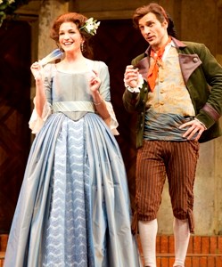 Lindseys Rosina needs no help from Moores.