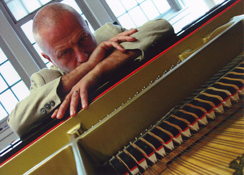 Feltsman, preparing for the chase.