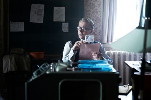 Oldman as the ever-calculating Smiley.