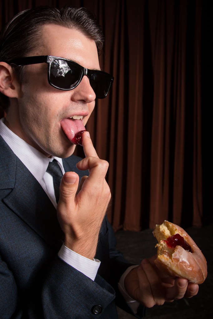 Follow the jelly: Mosher as Agent Penn.