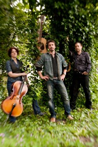 Travis Hartnett Trio, In the Fall (out now, self-released, travis-hartnett.com): Melodic twists