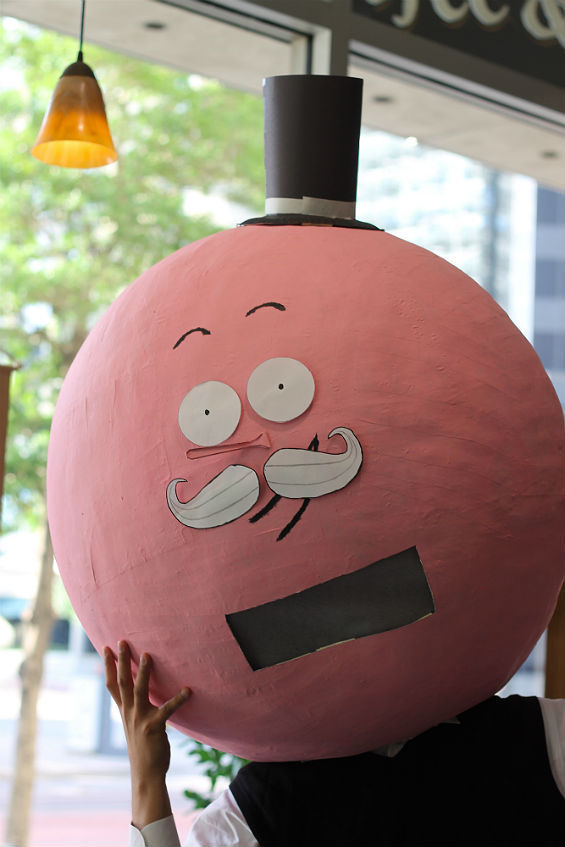 The Sheraton in Dallas was home to anime fans in full costumed glory at the 23rd A-Kon. See more A-Kon 2012 photos.