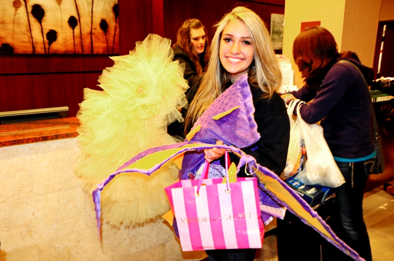 Many Freak Nighters stayed at the hotel across the street, including a group of 40 from Portland.