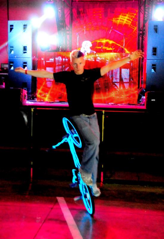 Partiers left their heads, inhibitions and clothes at home last Friday night