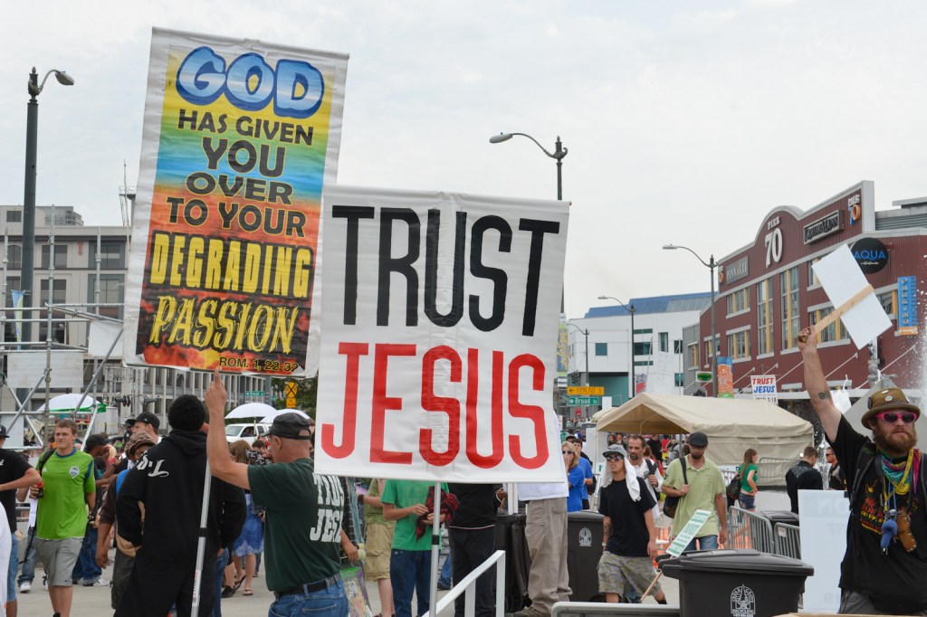 Some people come to Hempfest to protest. Others to party. Some just