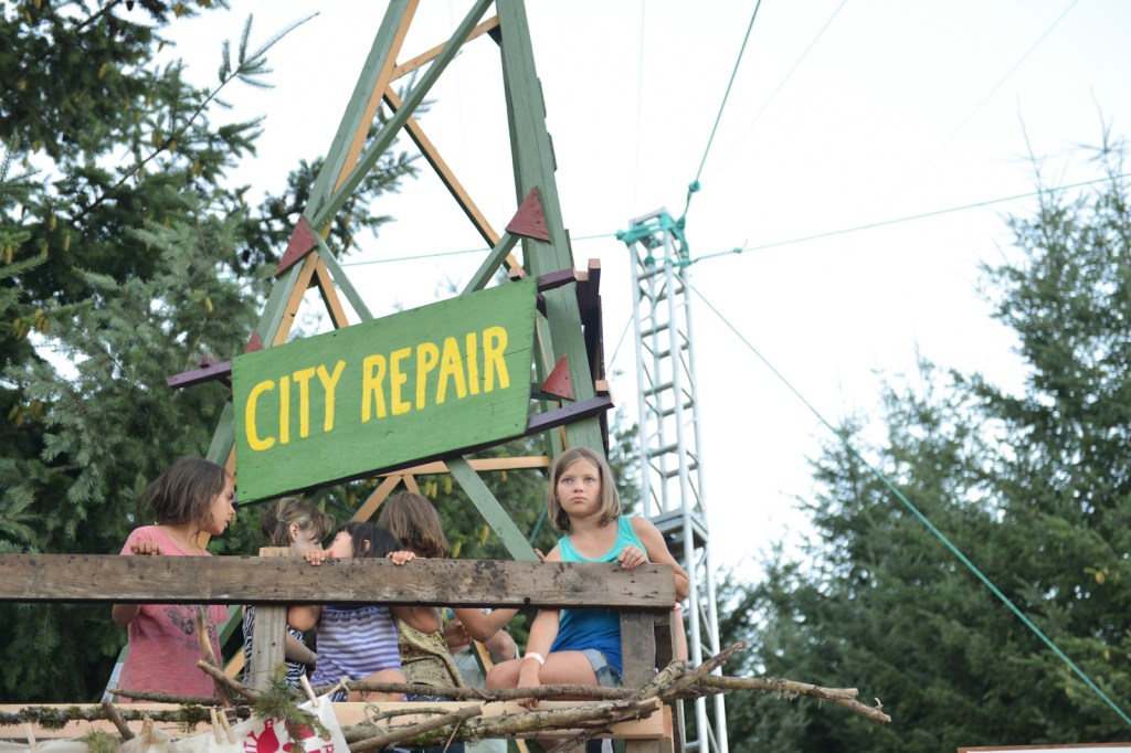 Kids keeping cool at the festival.