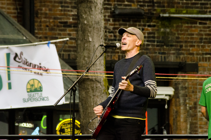 The Presidents of the United States of America showed up to show their support.