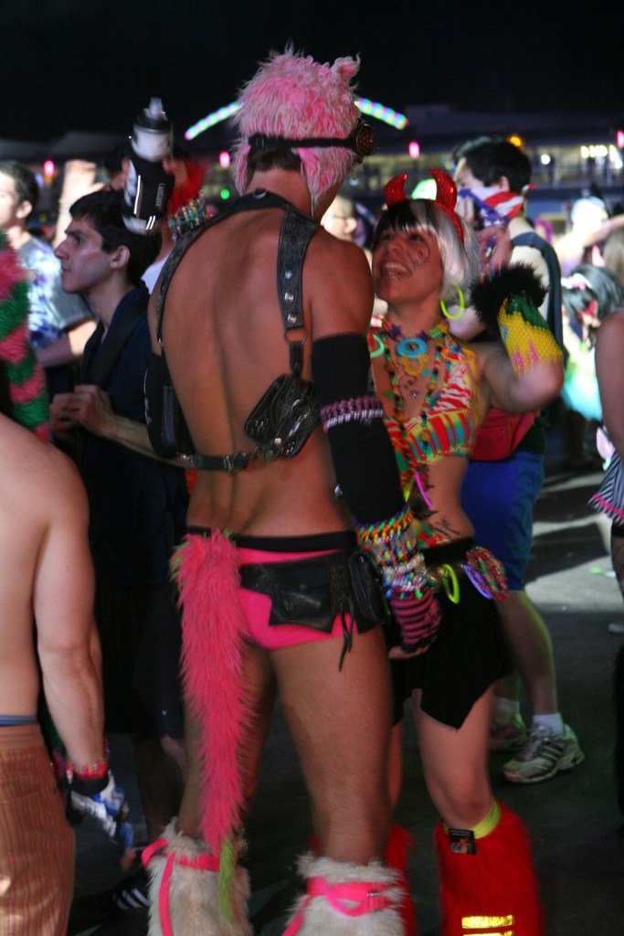 The final day of Electric Daisy Carnival 2012 saw massive crowds come