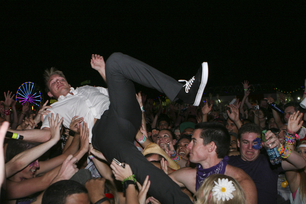 The final day of Electric Daisy Carnival 2012 saw massive crowds come