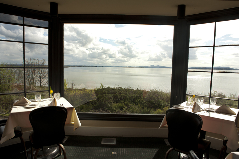 The Manor overlooks Samish Bay, a majestic meeting of shimmeringwater and sky.