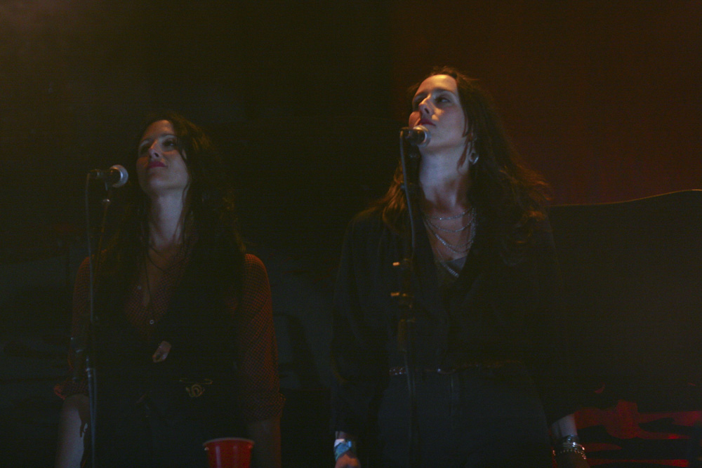 Surprise guests the Watson Twins playing with the Shins