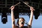tUnE-yArDs